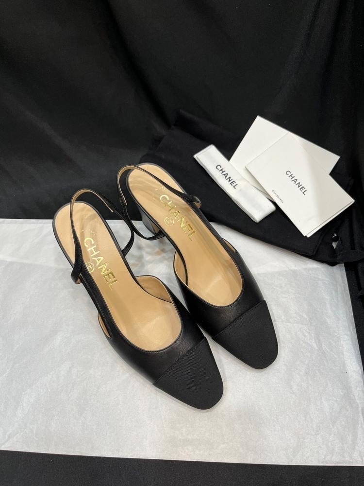 Chanel Slingback Pumps in Black