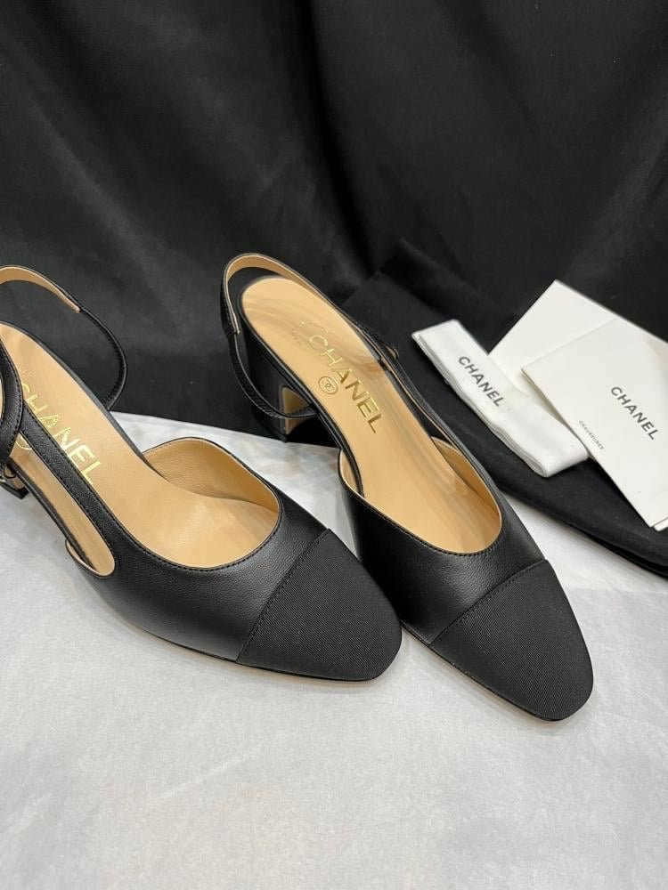 Chanel Slingback Pumps in Black - Afbeelding 7