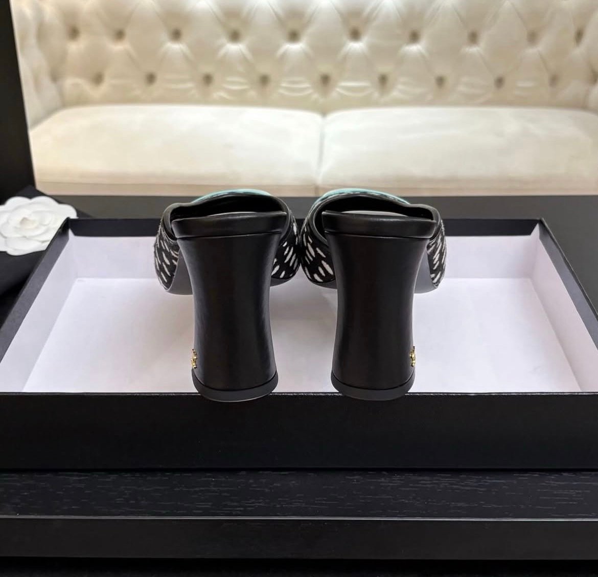 Chanel Slide Sandals in Black Blue - Afbeelding 4
