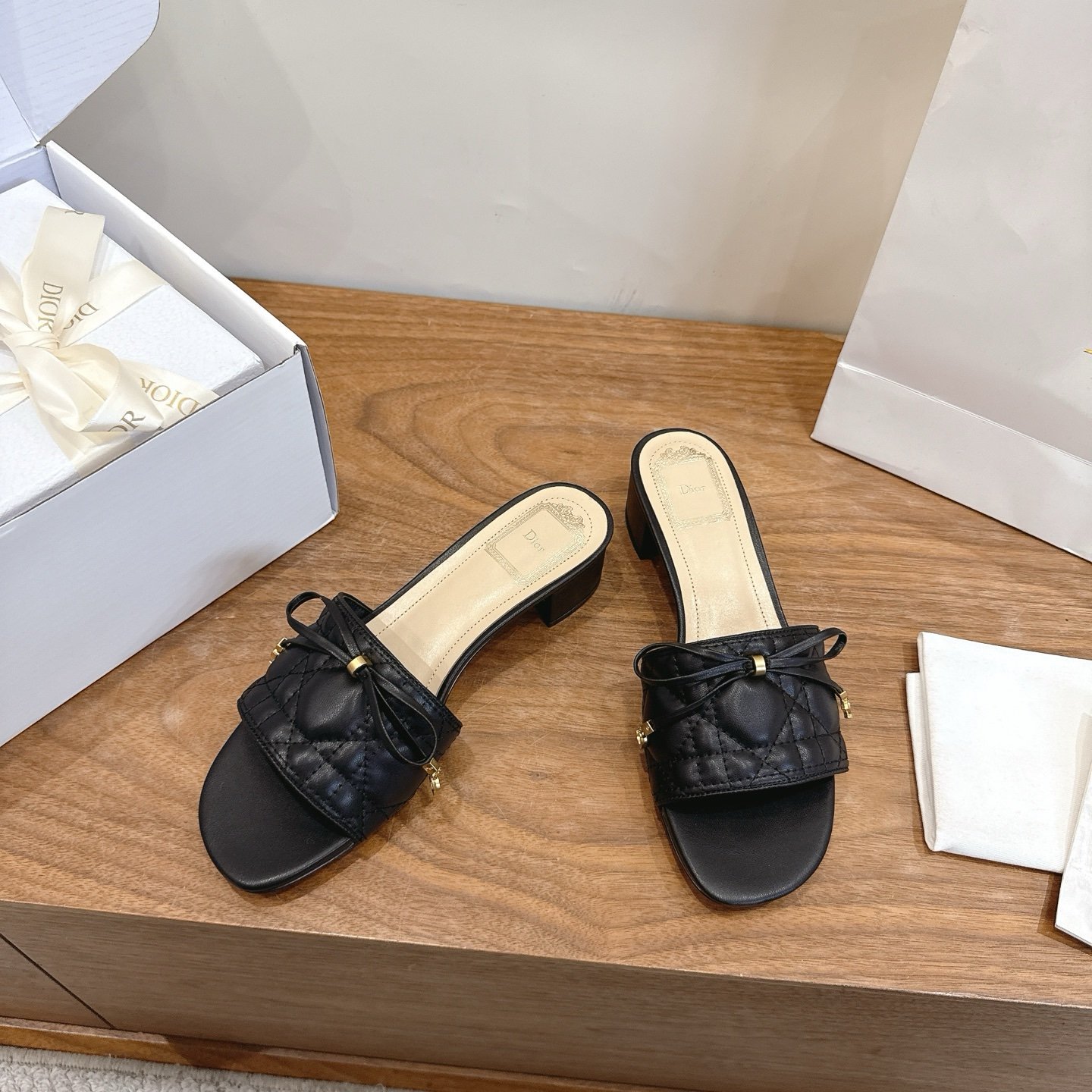 Dior Slide Sandals in Black Gold - Afbeelding 2