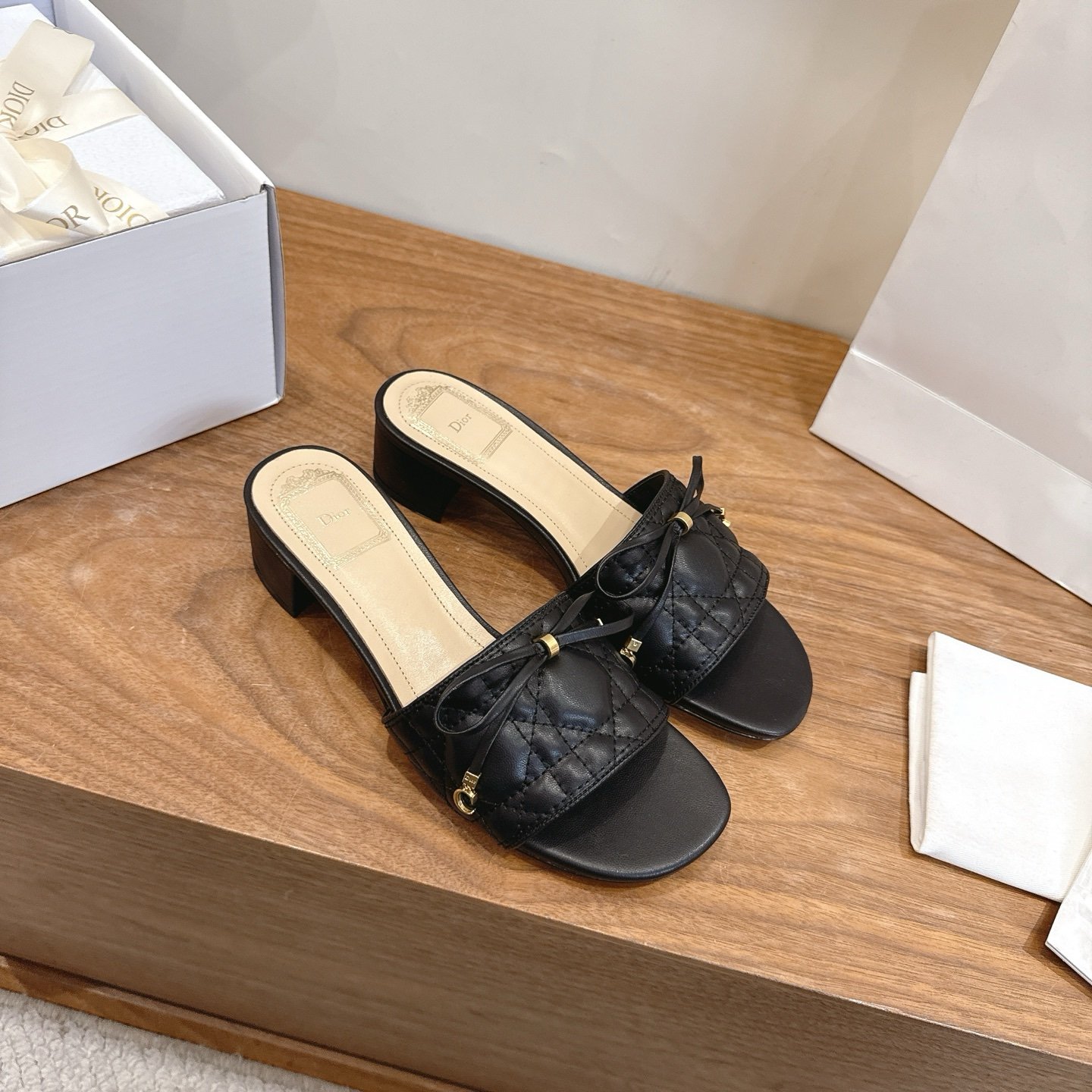 Dior Slide Sandals in Black Gold - Afbeelding 4