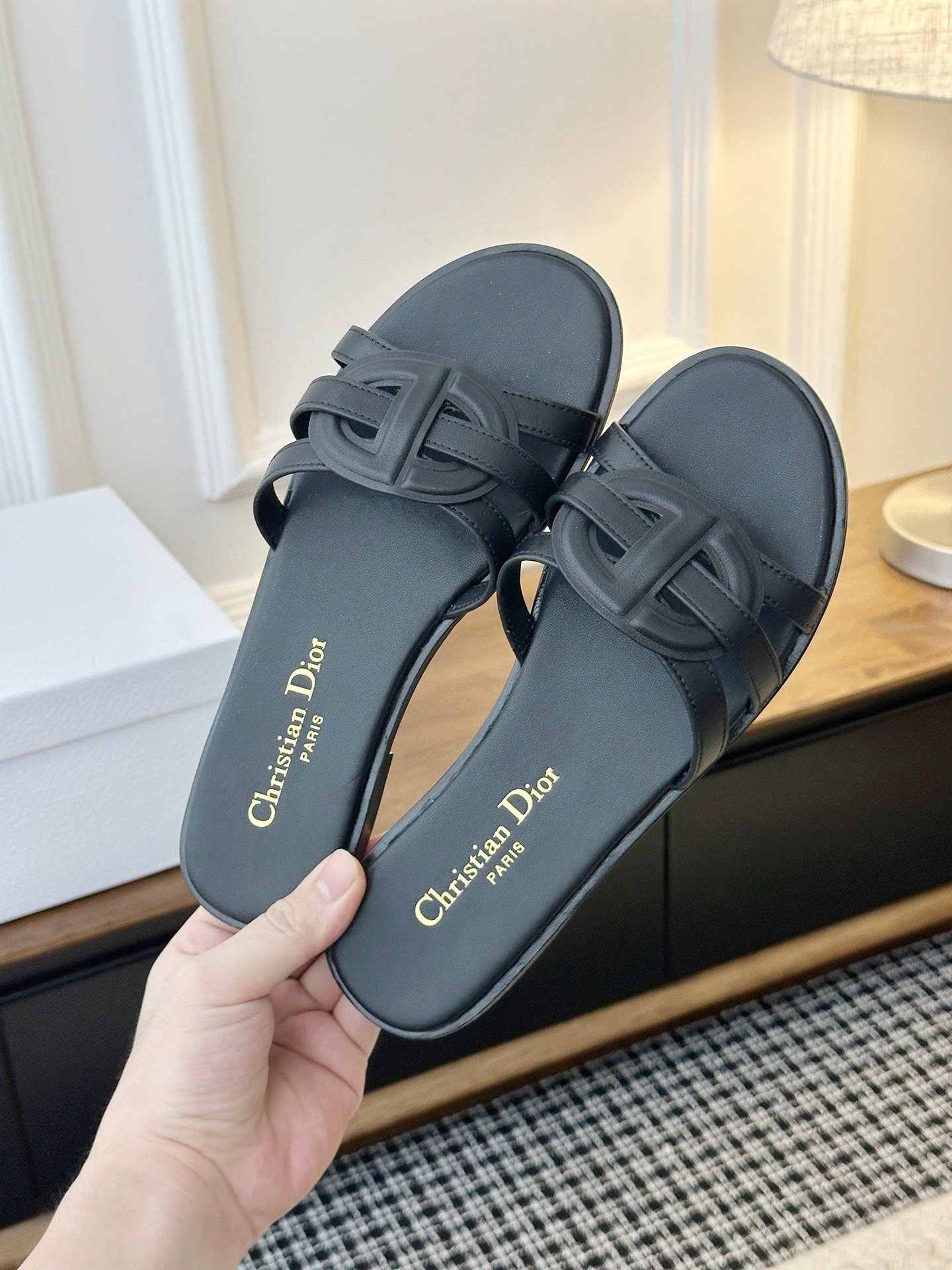 Dior Flat Slide Sandals in Black - Afbeelding 6