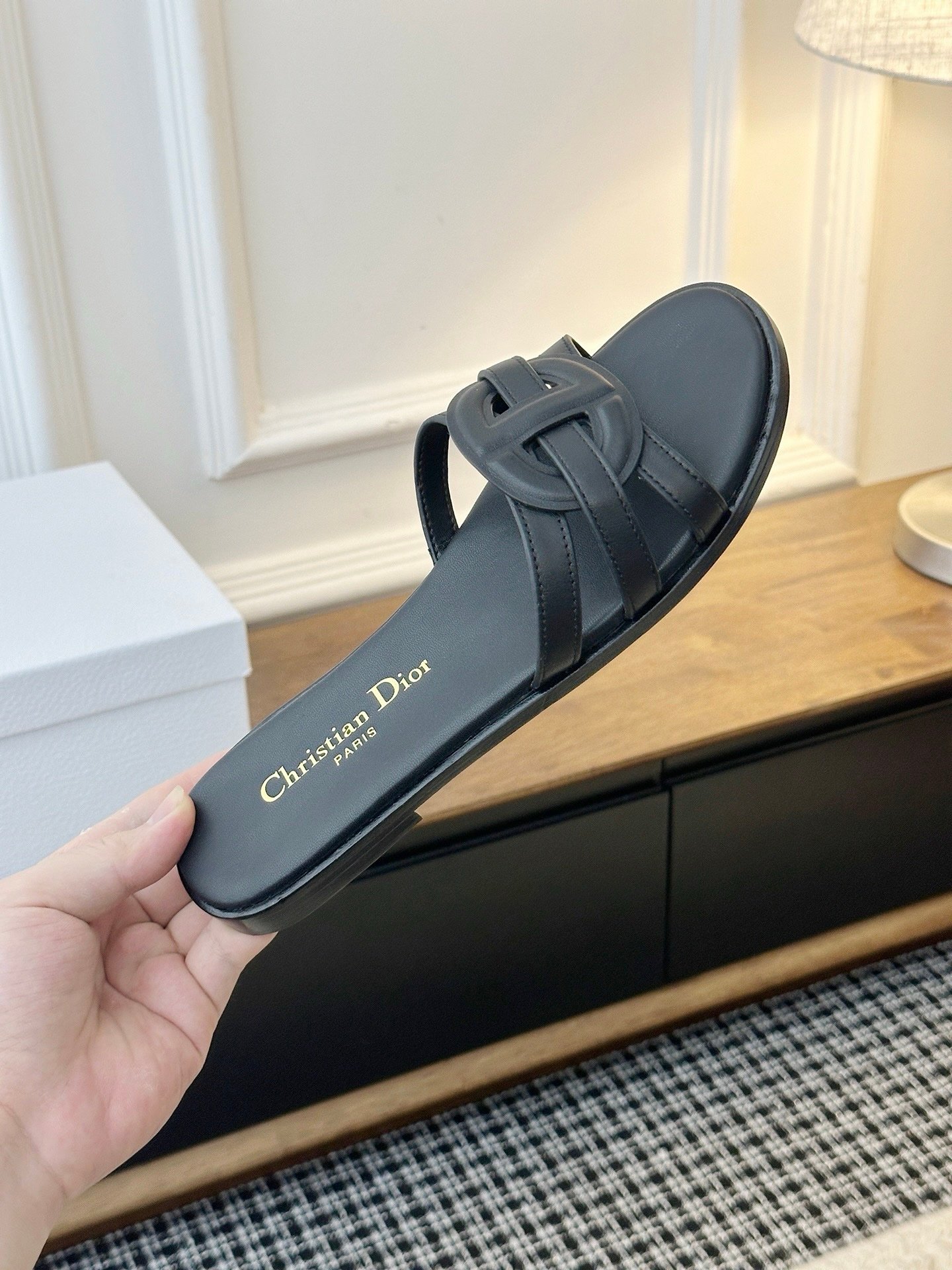 Dior Flat Slide Sandals in Black - Afbeelding 7