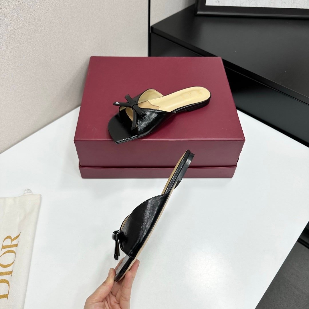 Dior Flat Slide Sandals in Black - Afbeelding 3