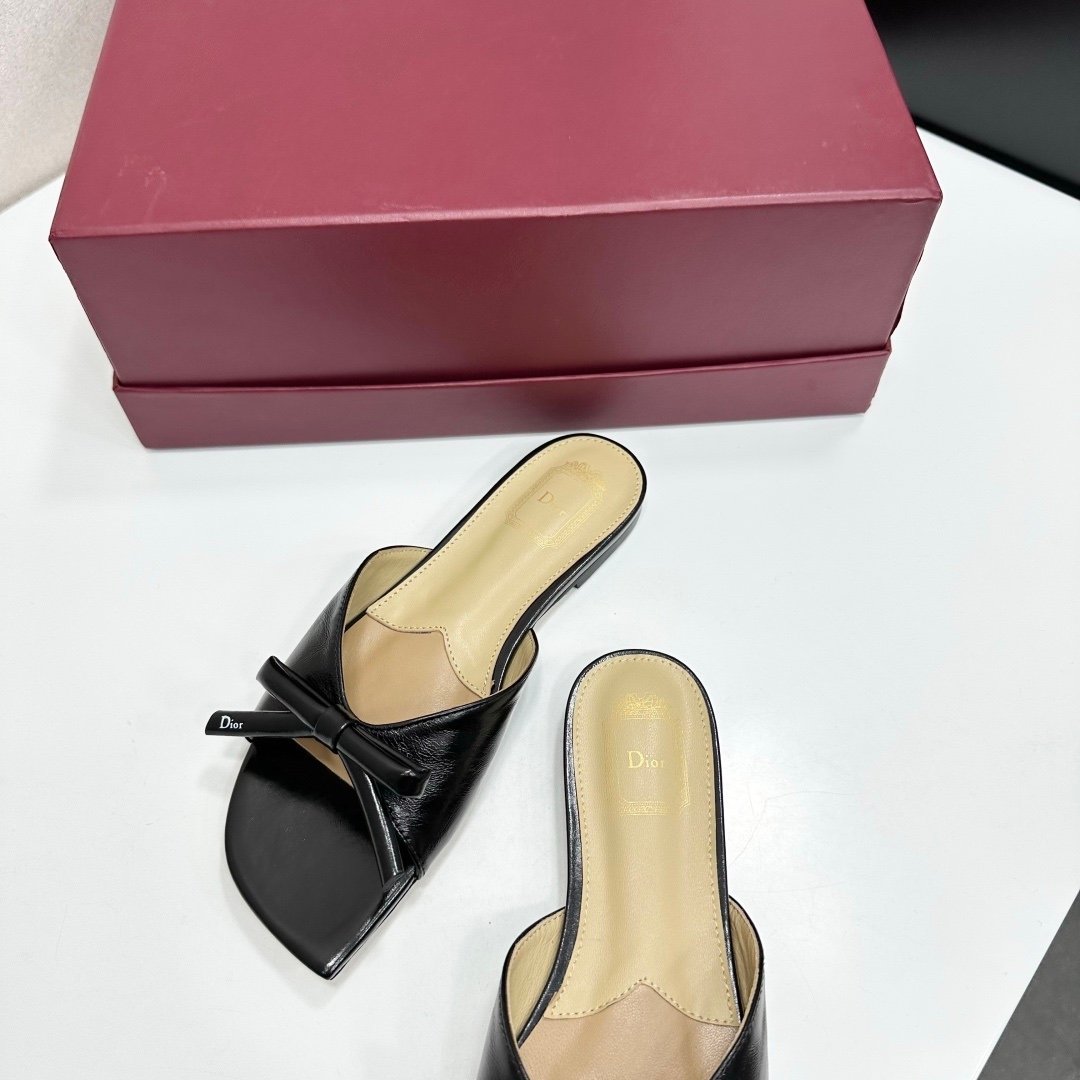 Dior Flat Slide Sandals in Black - Afbeelding 6