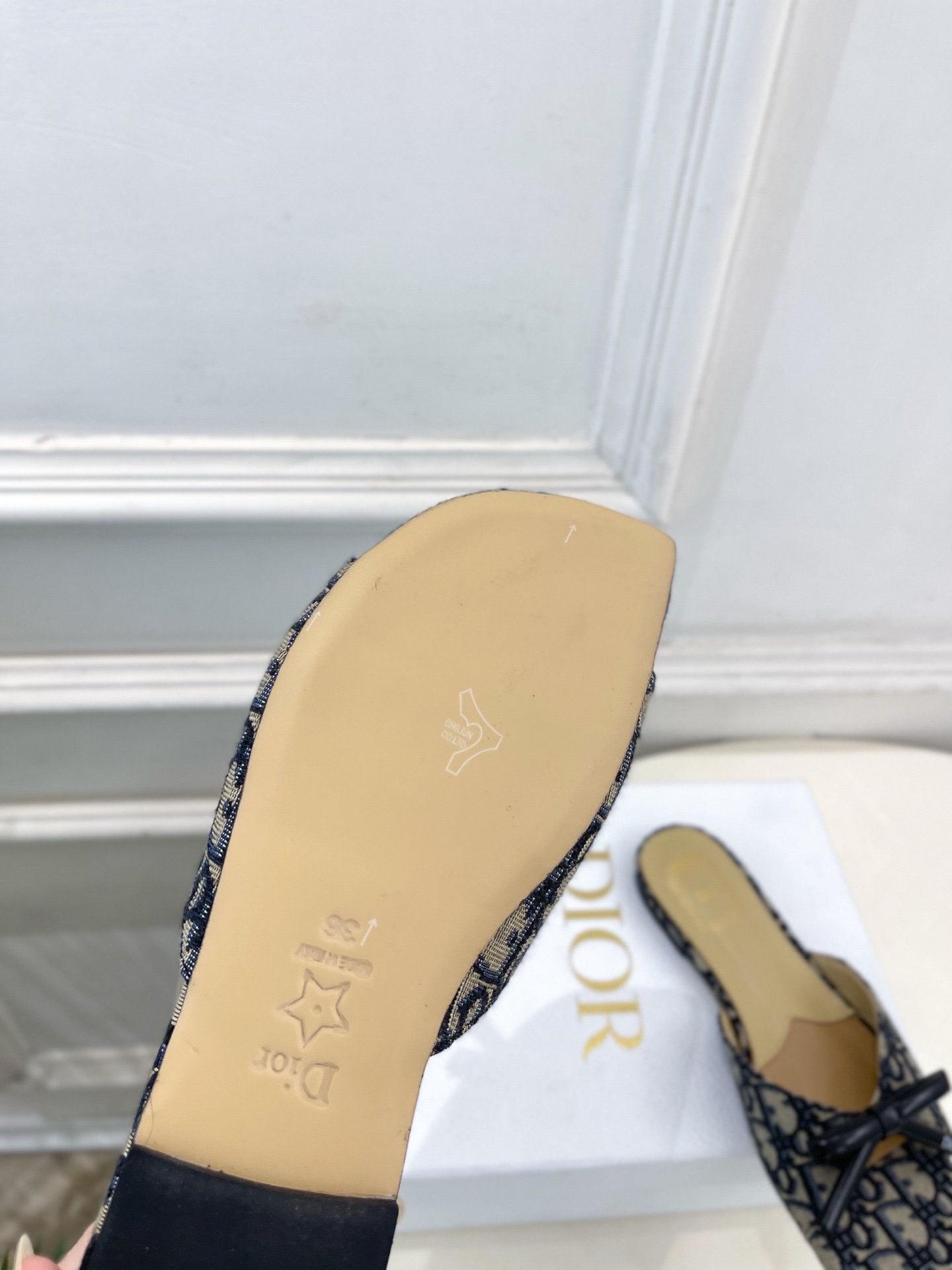 Dior Flat Slide Sandals with Monogram - Afbeelding 10