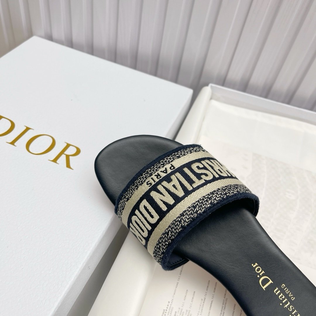 Dior Flat Slide Sandals in Navy - Afbeelding 7
