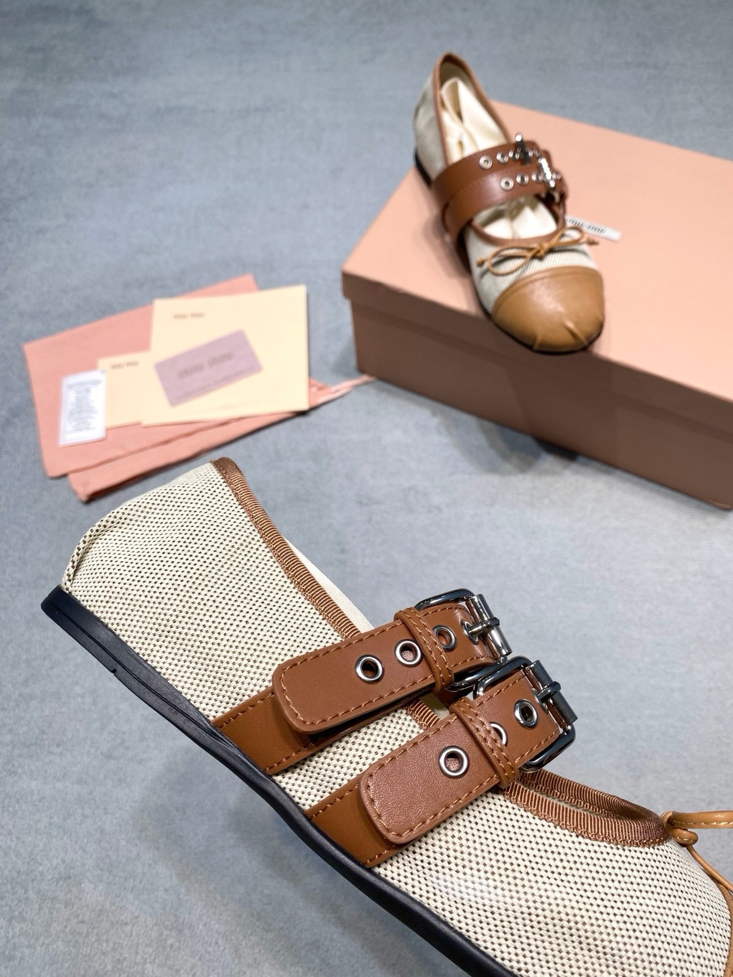Miu Miu Ballerinas in Brown - Afbeelding 5