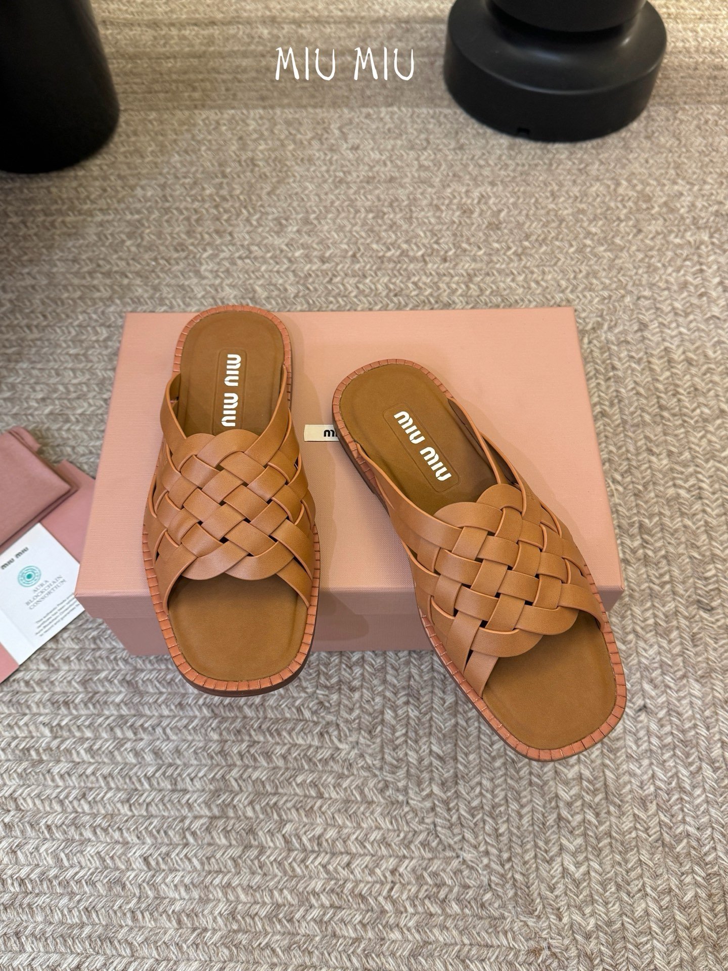 Miu Miu Woven Sandals in Brown - Afbeelding 2