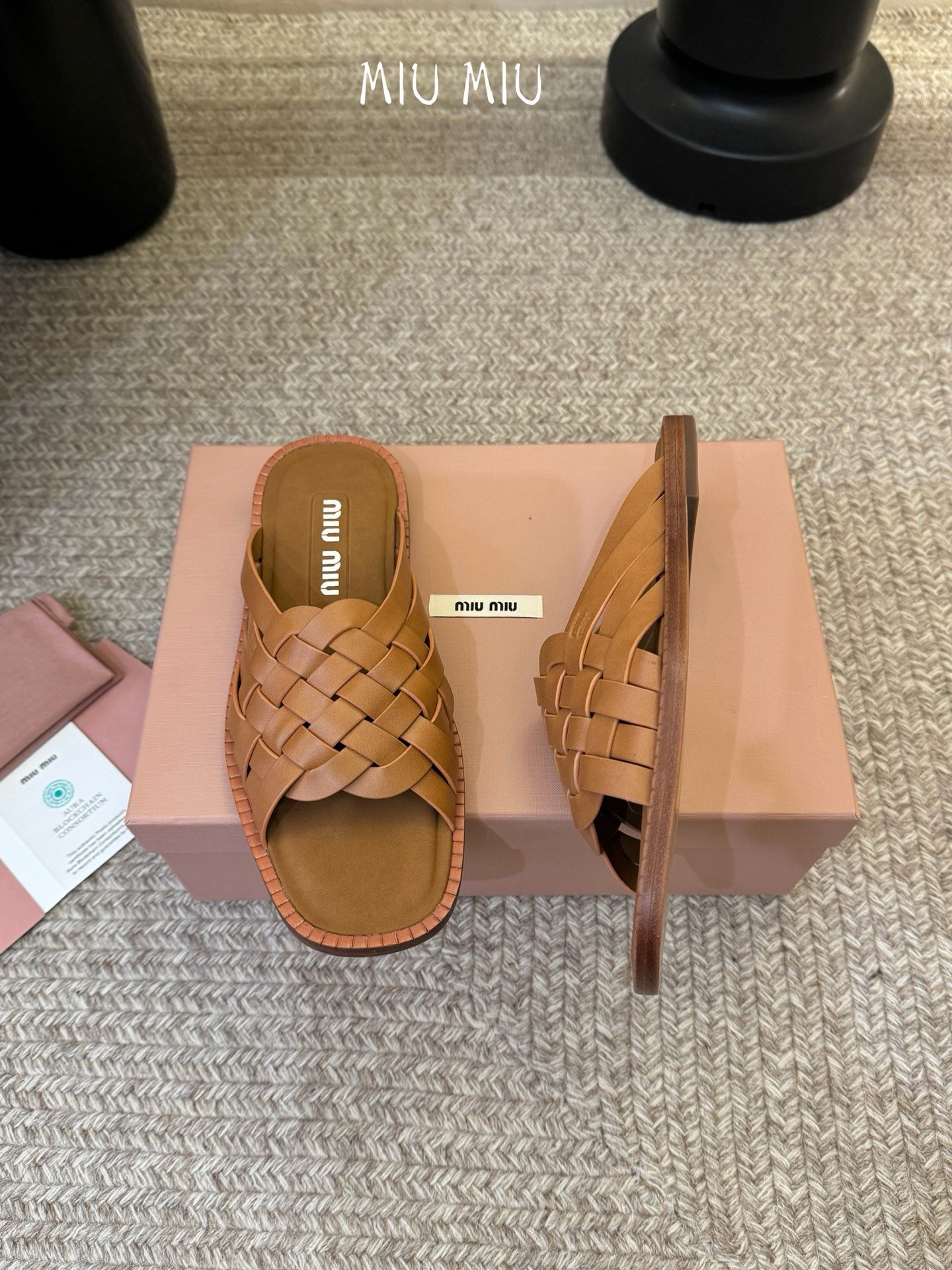 Miu Miu Woven Sandals in Brown - Afbeelding 3