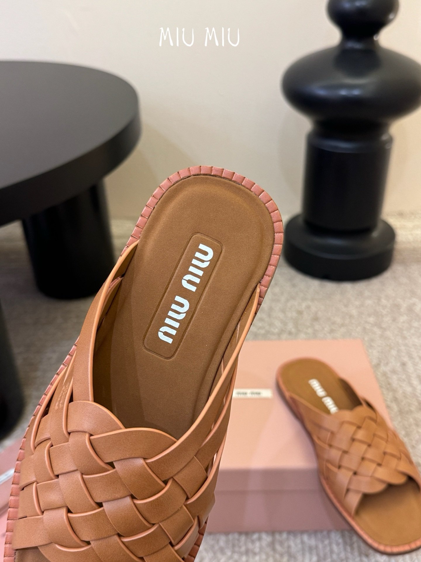 Miu Miu Woven Sandals in Brown - Afbeelding 8