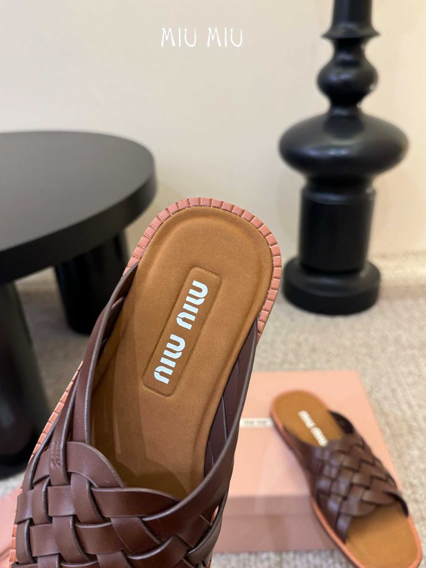 Miu Miu Woven Sandals in Dark Brown - Afbeelding 8
