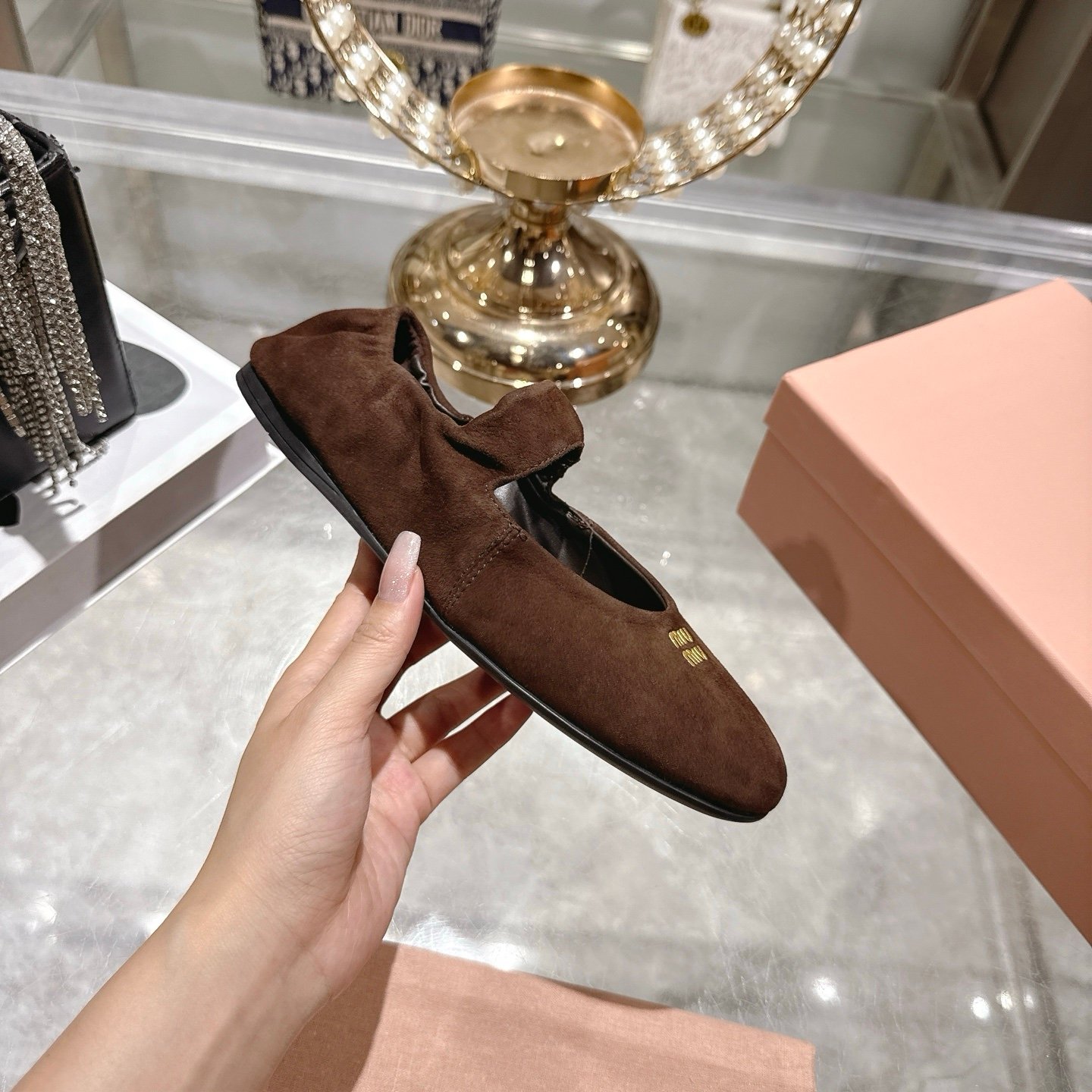 Miu Miu Suede Ballerinas in Dark Brown - Afbeelding 5