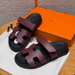 Alternative view of Hermes Chypre Sandals in Bordeaux