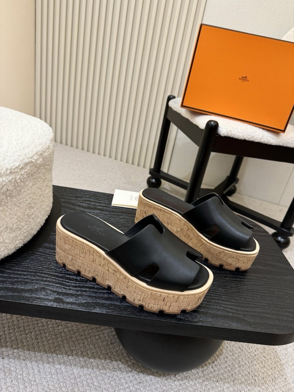 Hermes Platform Sandals in Black - Afbeelding 3