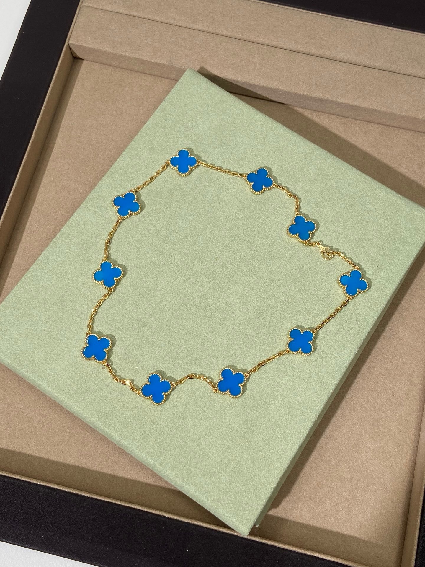 VCA Alhambra Necklace in Blue Gold - Afbeelding 6