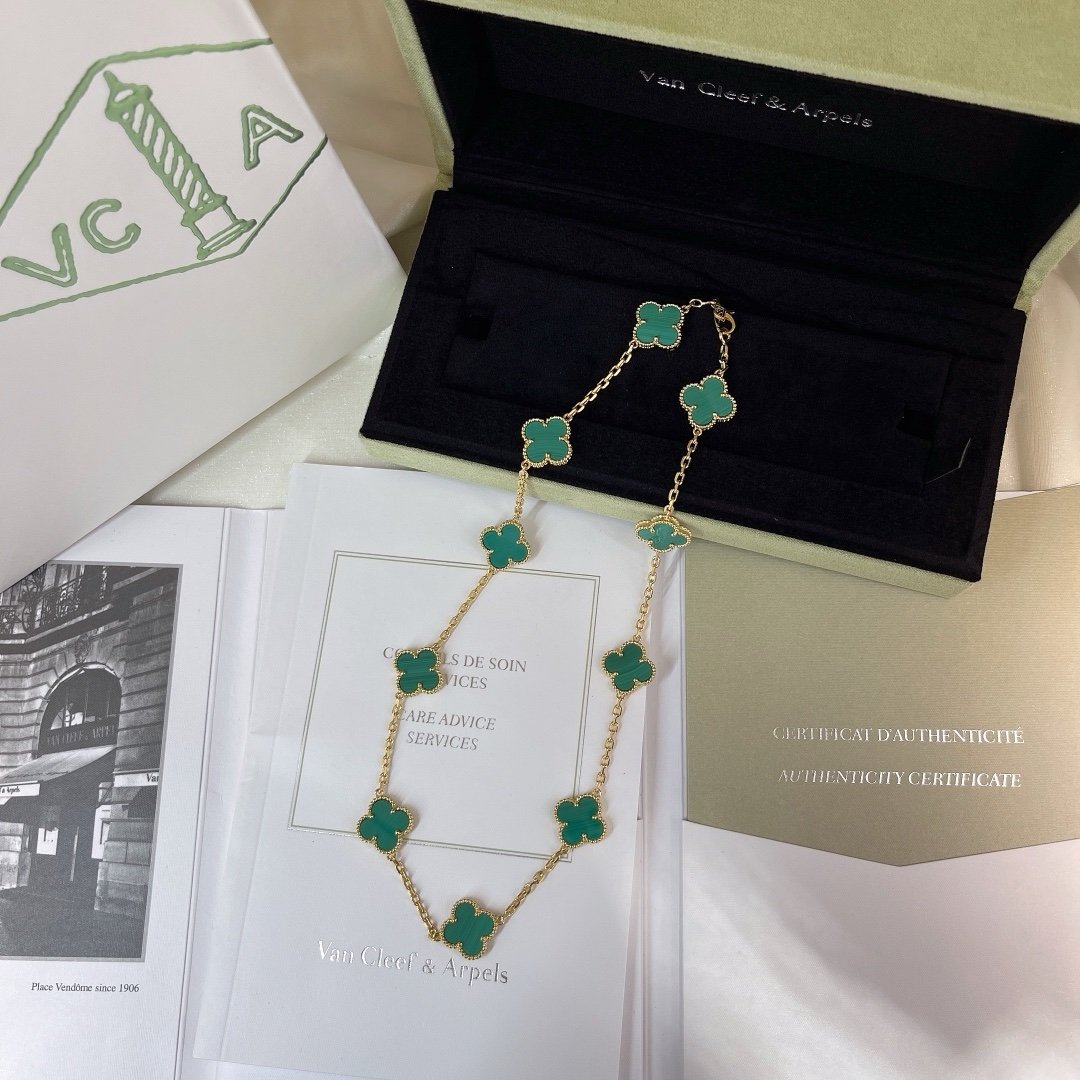 VCA Alhambra Necklace in Green Gold