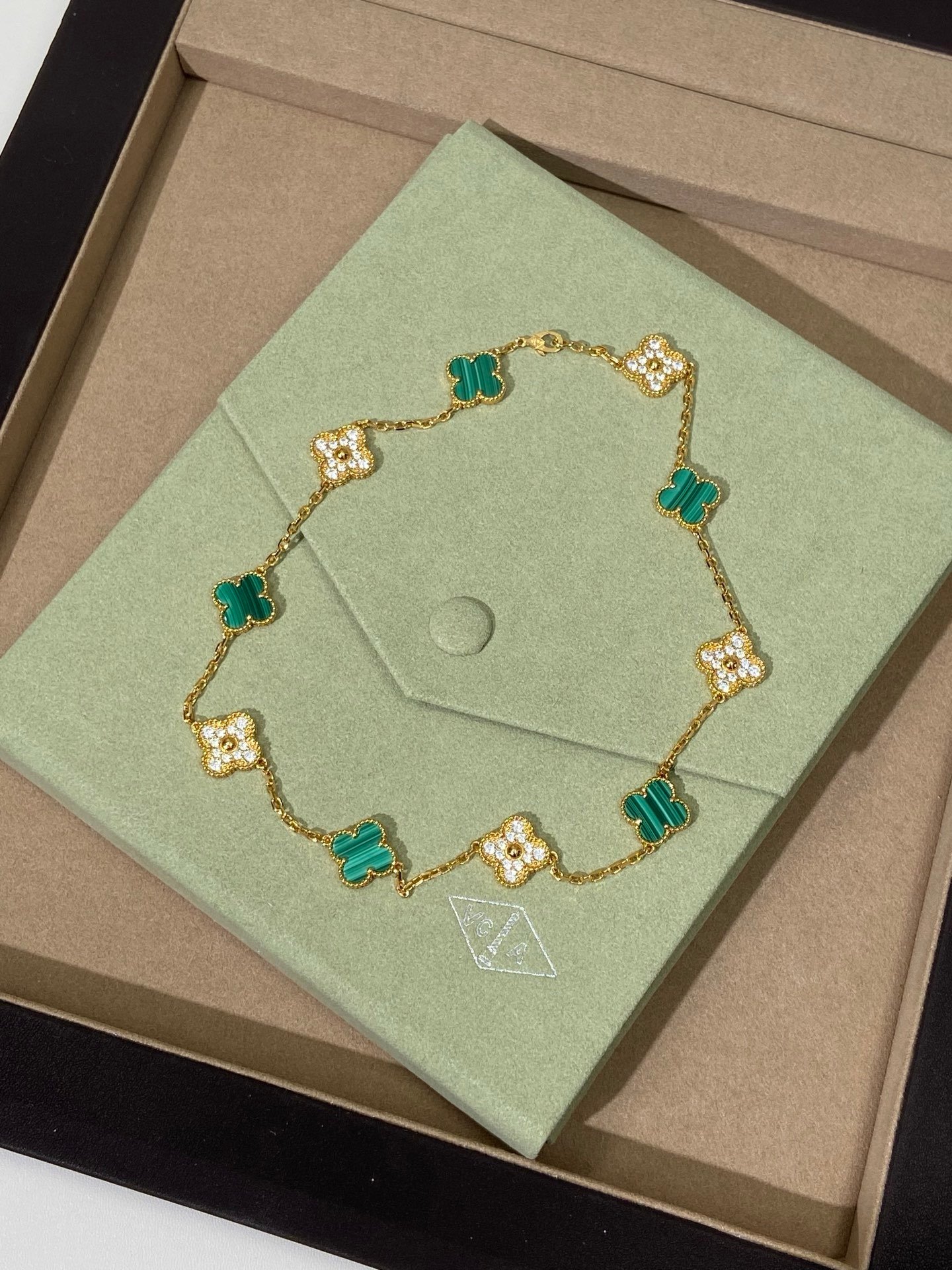 VCA Alhambra Necklace in Green Crystal Gold - Afbeelding 3