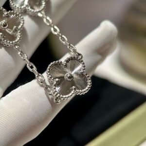 Alternative view of VCA Alhambra Bracelet in Silver