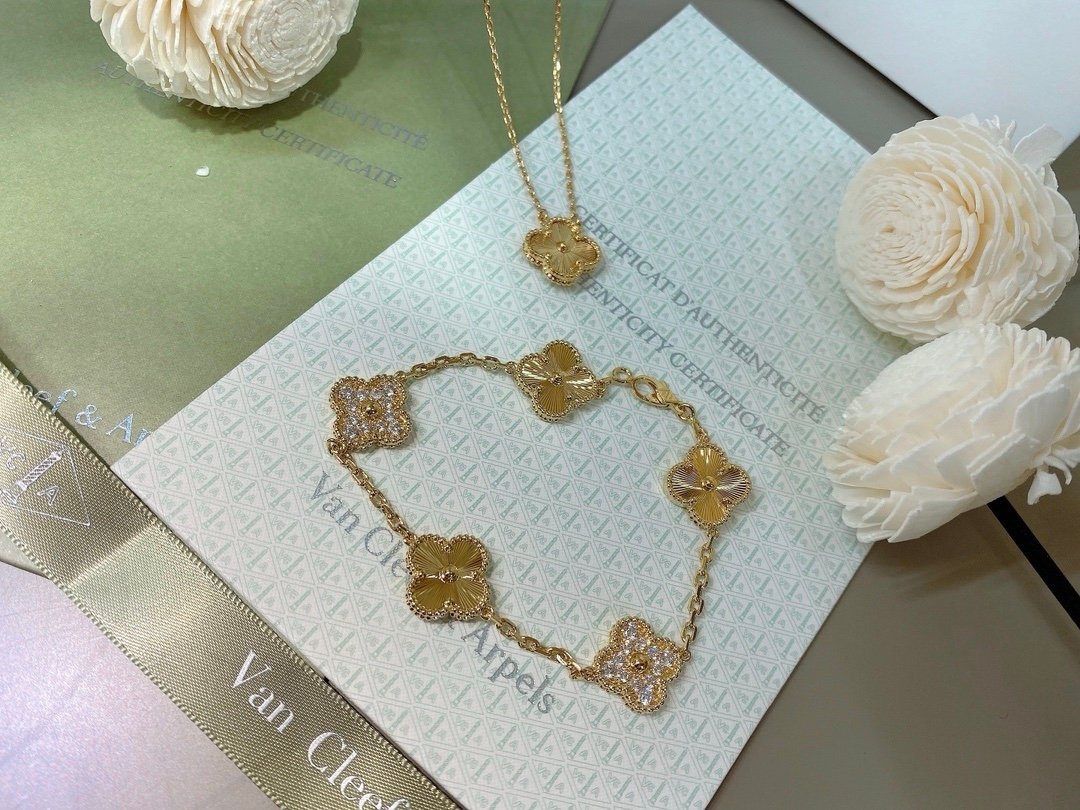 VCA Alhambra Bracelet in Crystal Gold - Afbeelding 2