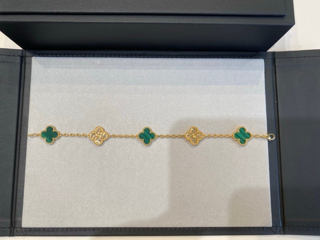 VCA Alhambra Bracelet in Green Crystal Gold - Afbeelding 4