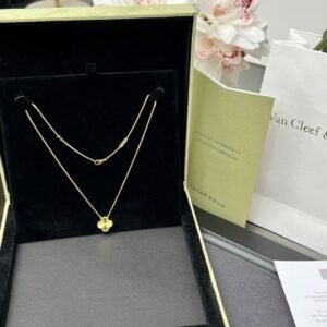 Alternative view of VCA Alhambra Necklace in Gold