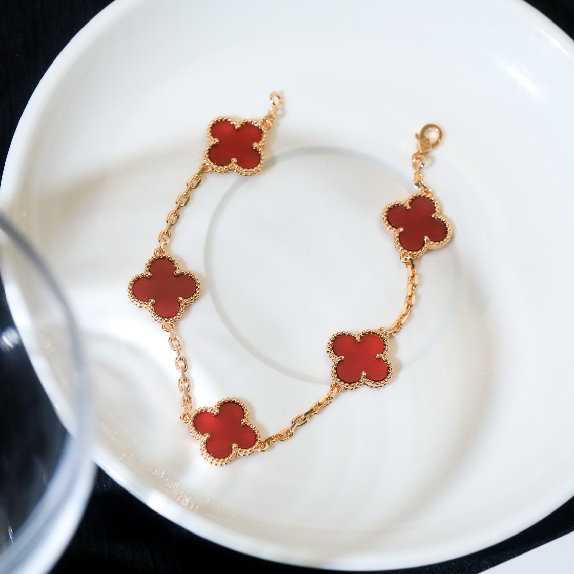 VCA Alhambra Bracelet in Red Gold - Afbeelding 2