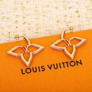 Alternative view of Louis Vuitton Earrings in Pink Gold