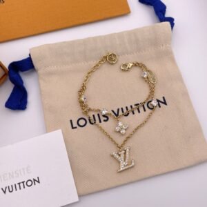 Louis Vuitton Bracelet in Crystal Gold