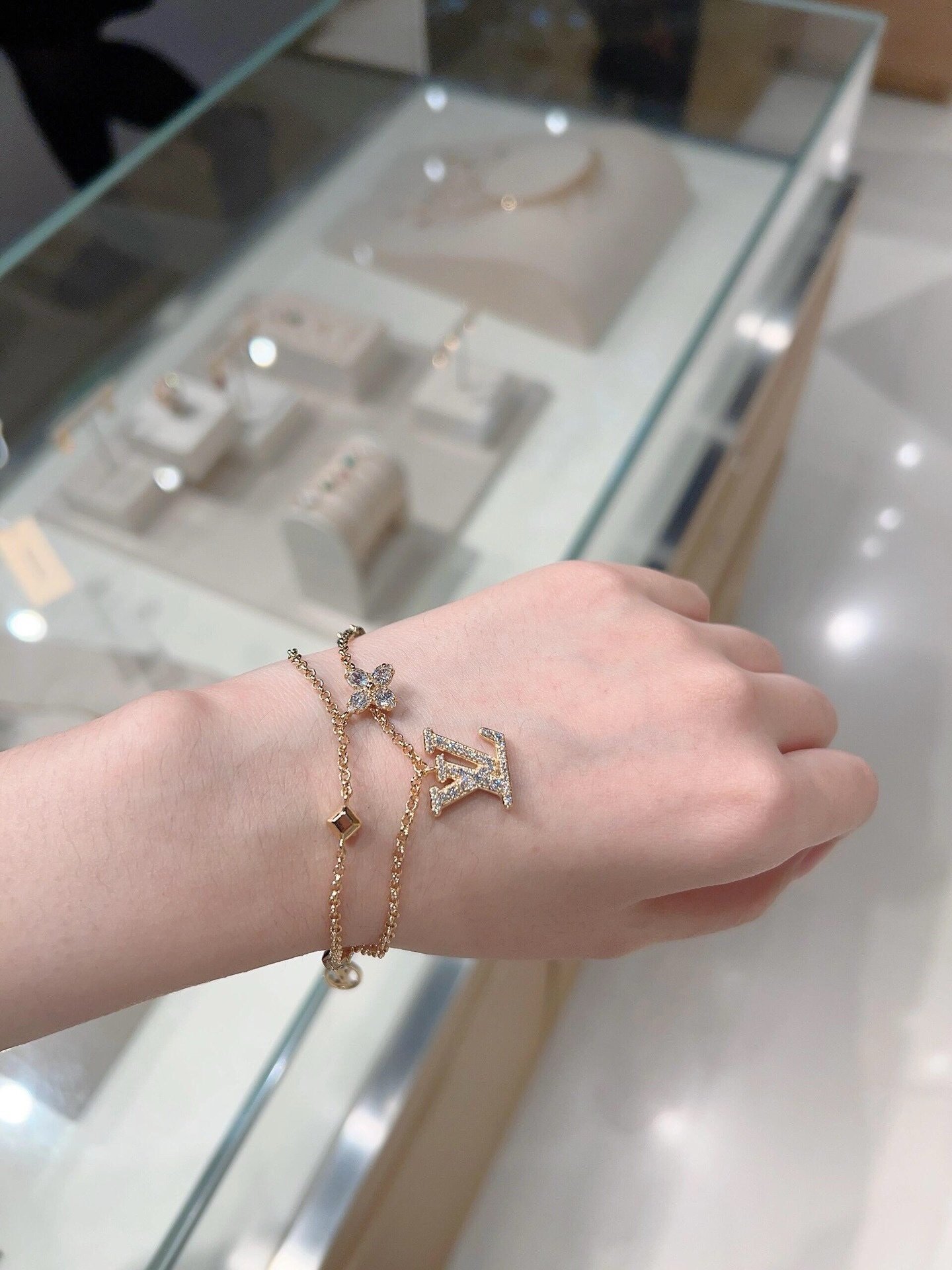 Louis Vuitton Bracelet in Crystal Gold - Afbeelding 2