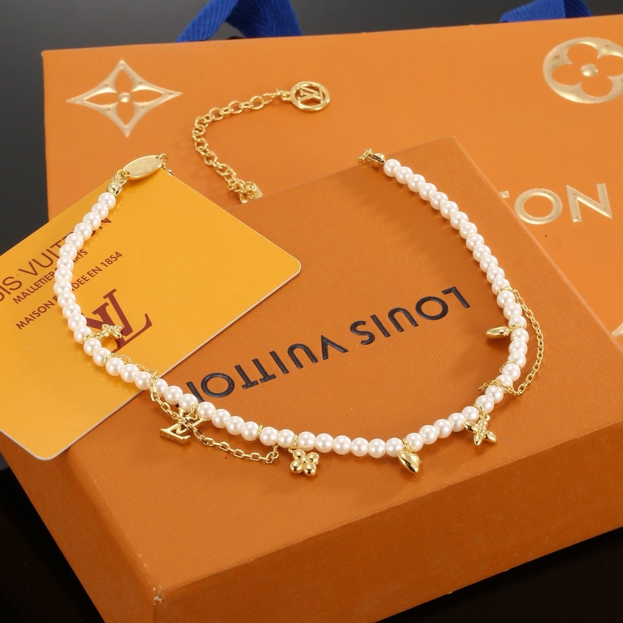Louis Vuitton Pearl Necklace