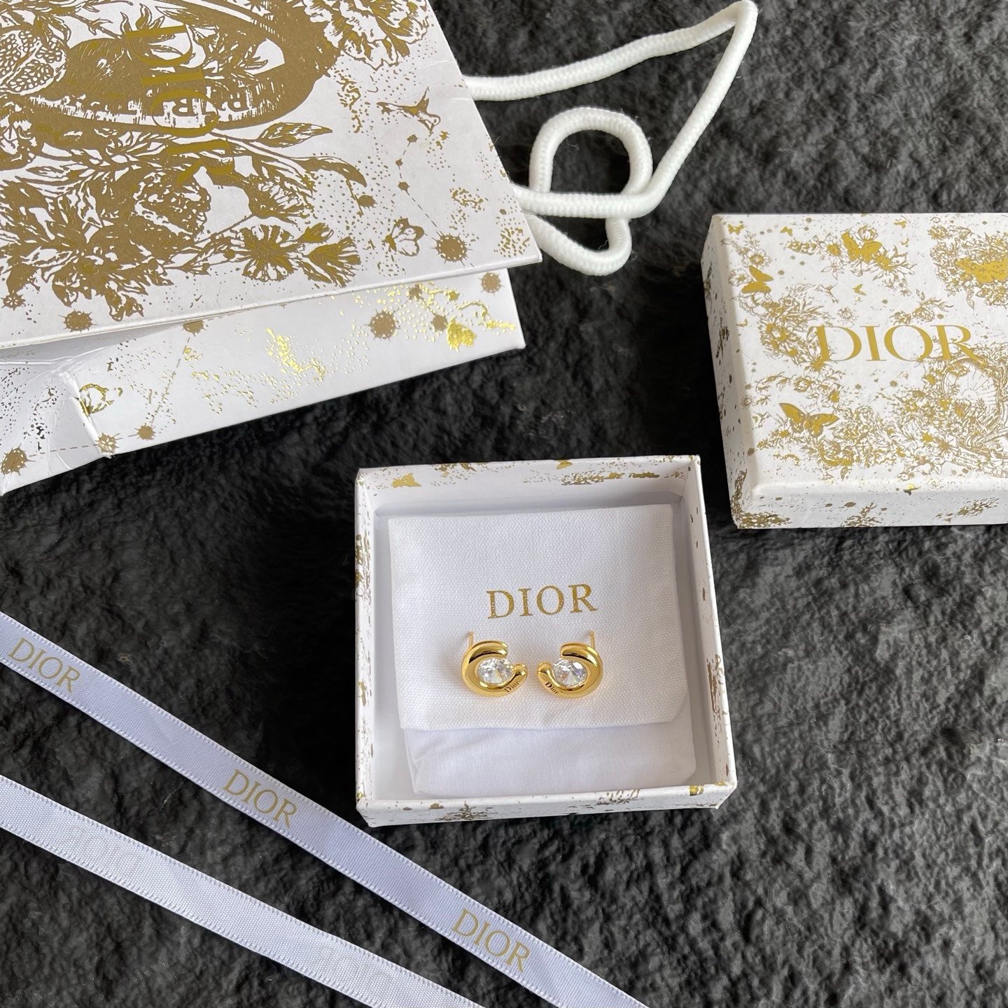 Dior Earrings in Crystal Gold - Afbeelding 3