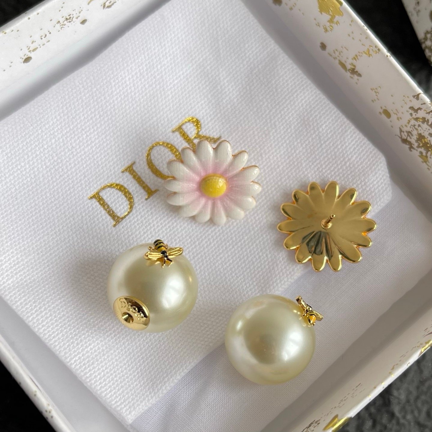 Dior Tribales Daisy Earrings - Afbeelding 3
