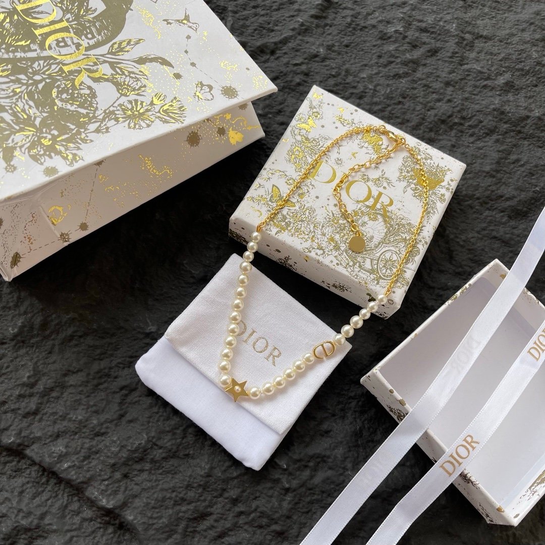 Dior Pearl Necklace in Gold - Afbeelding 2
