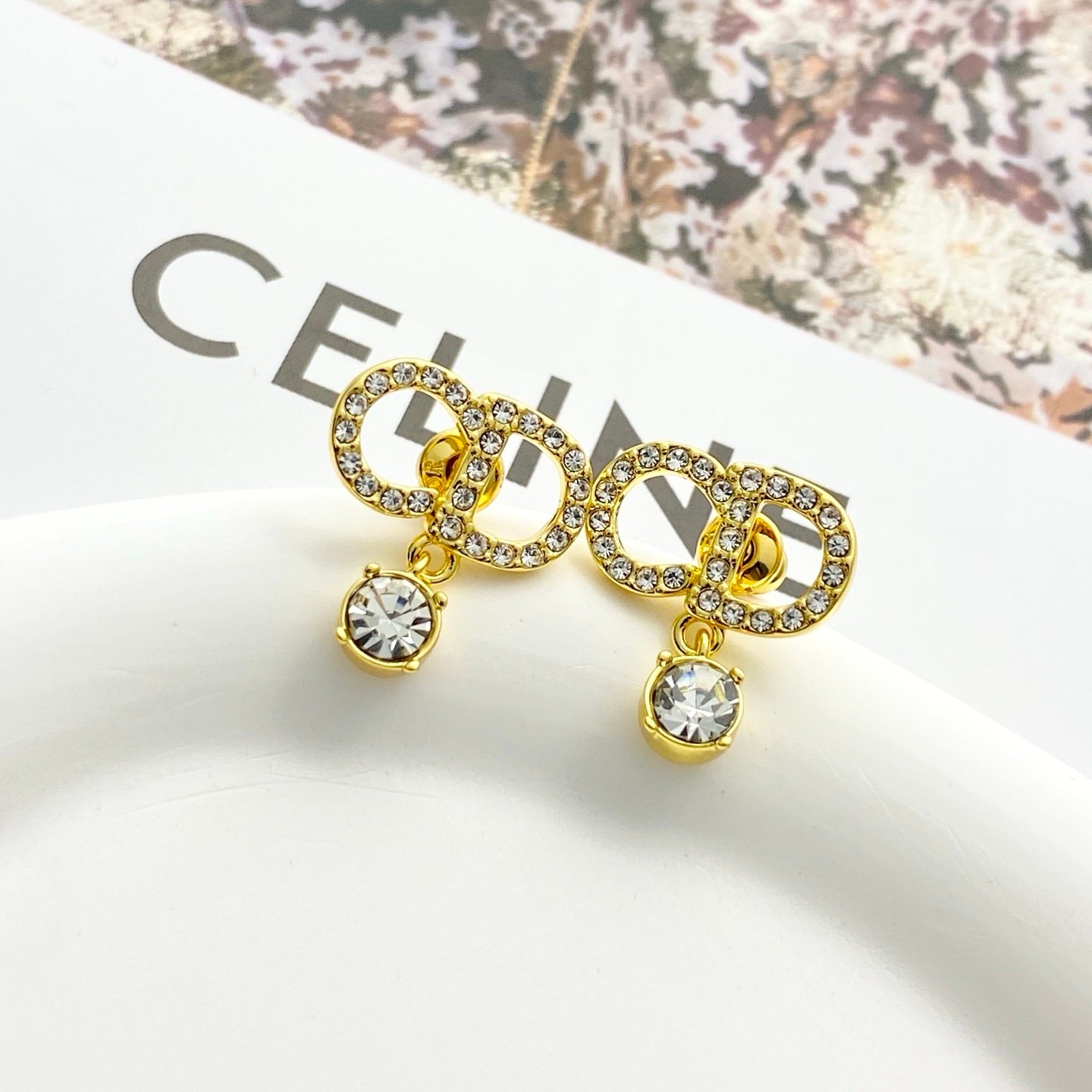 Dior Earrings in Crystal Gold - Afbeelding 3