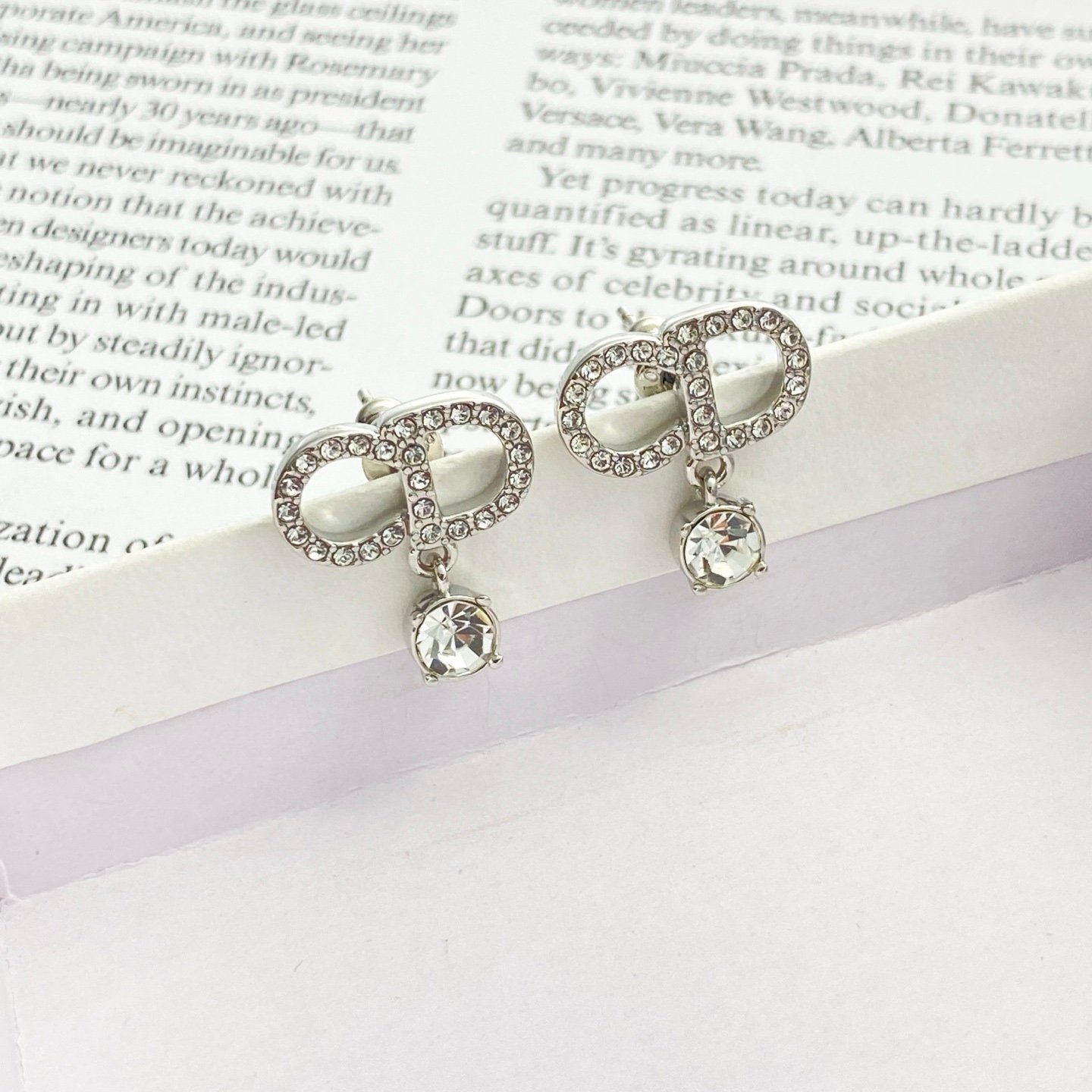 Dior Earrings in Crystal Silver - Afbeelding 5