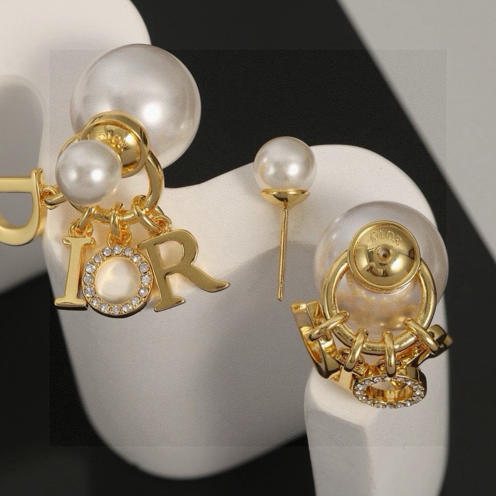Dior Pearl Earrings in Gold - Afbeelding 3