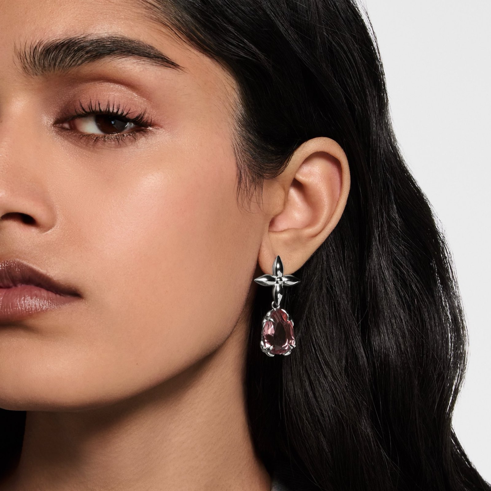 Louis Vuitton Earrings in Silver - Afbeelding 6