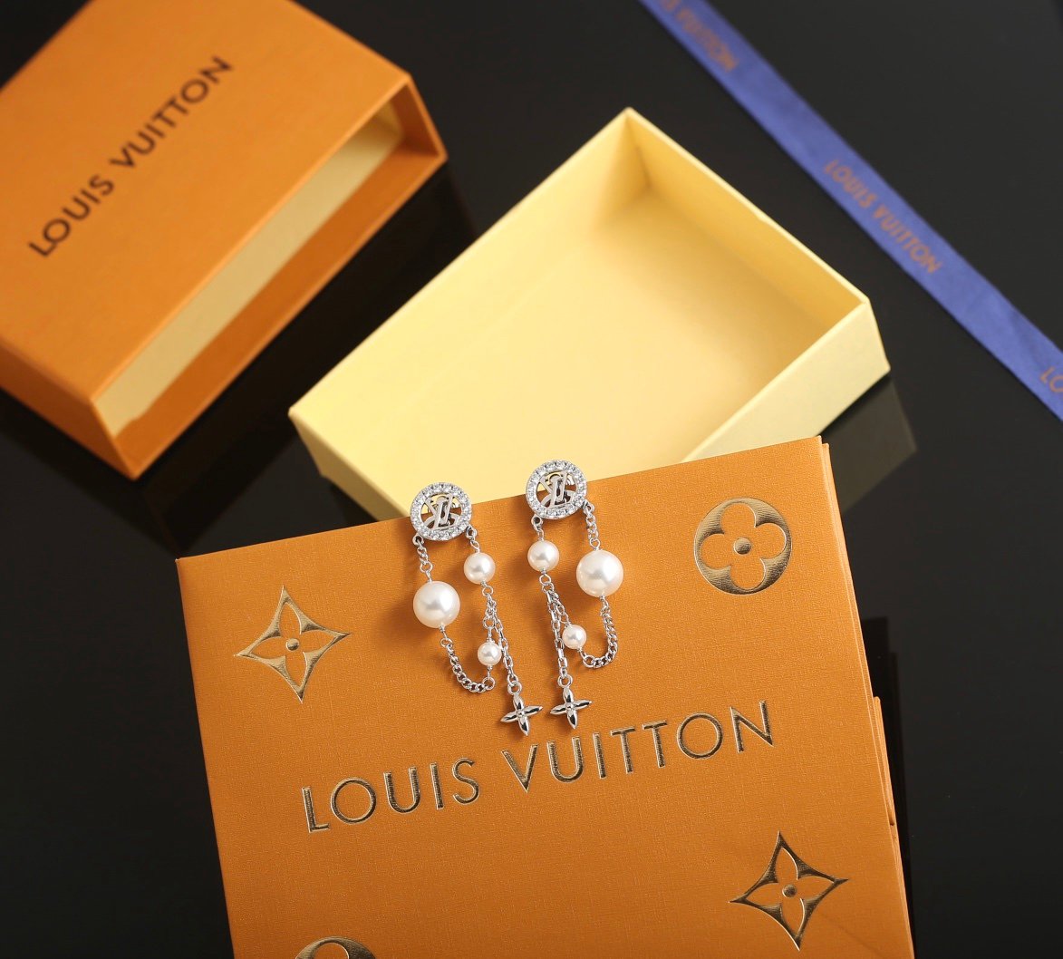 Louis Vuitton Earrings in Silver - Afbeelding 3