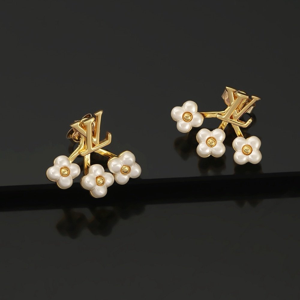 Louis Vuitton Flower Pearl Earrings in Gold - Afbeelding 3