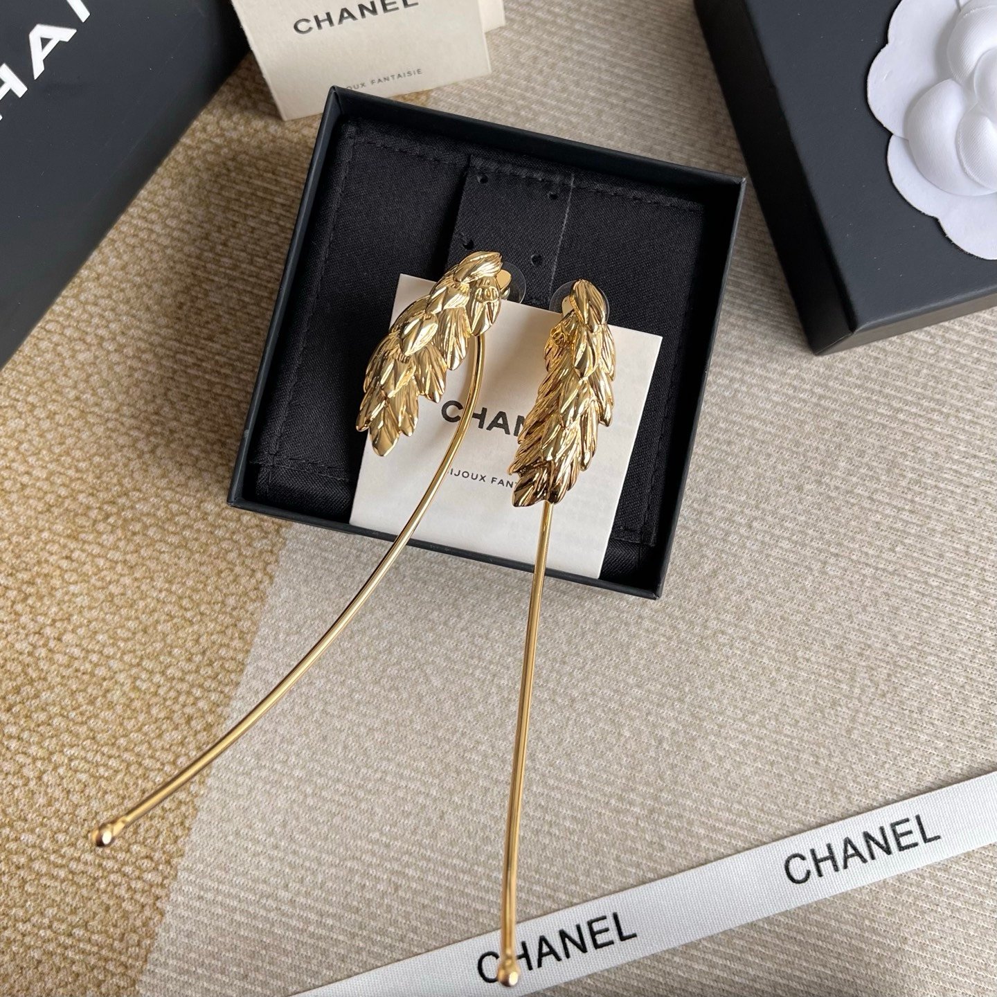 Chanel Pendant Earrings in Gold