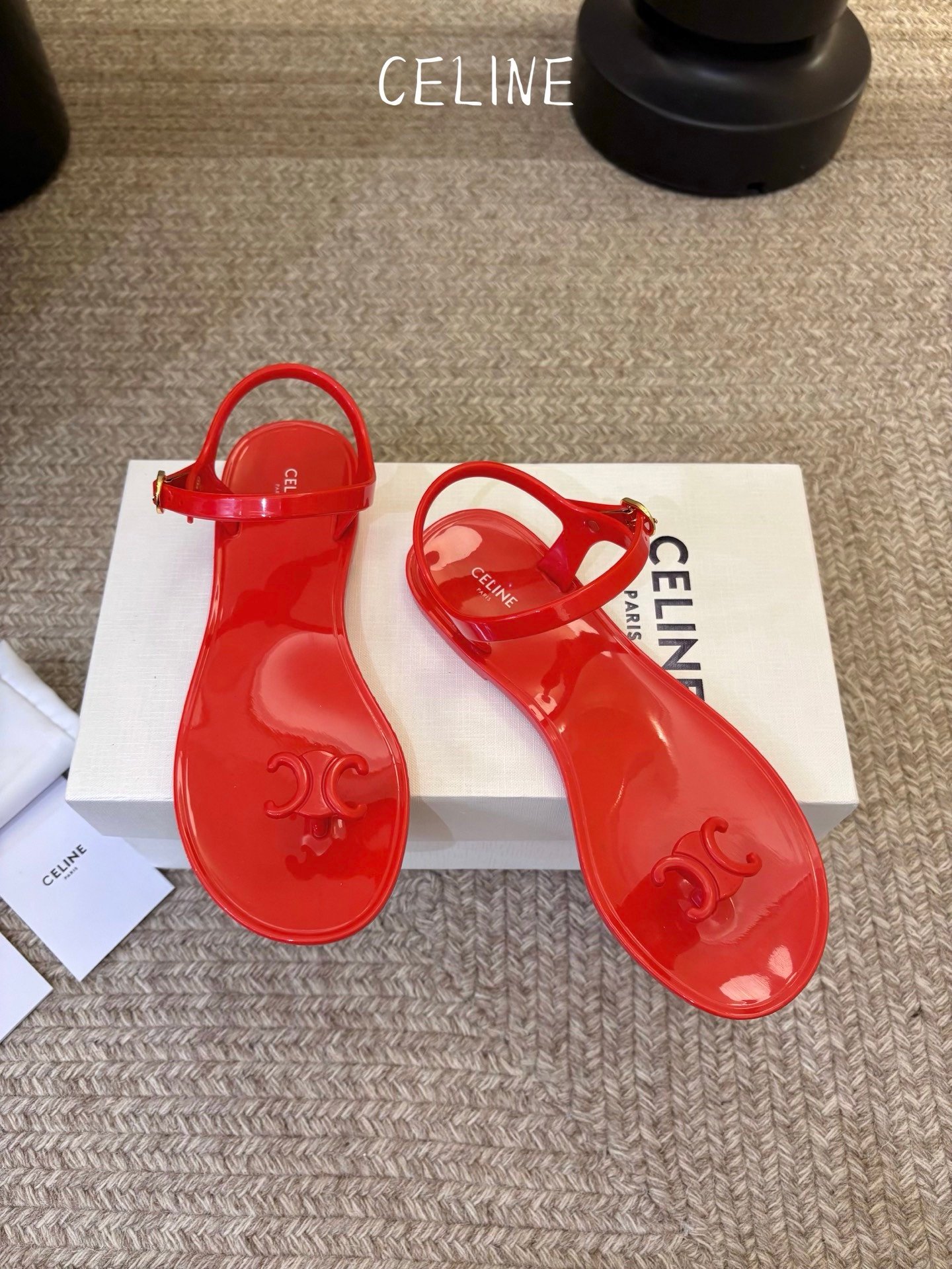 Celine Sandals in Red - Afbeelding 2