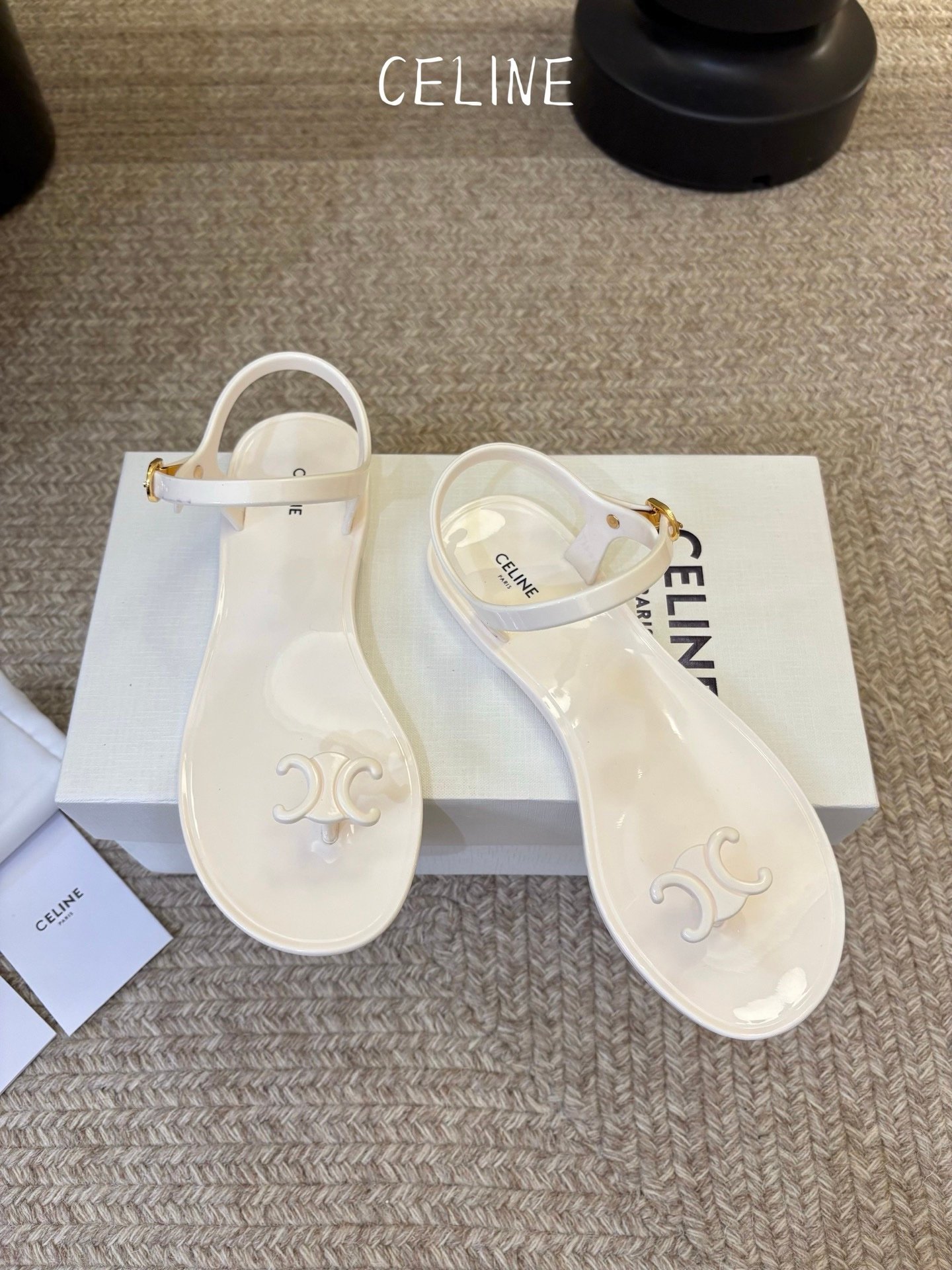 Celine Sandals in White - Afbeelding 2