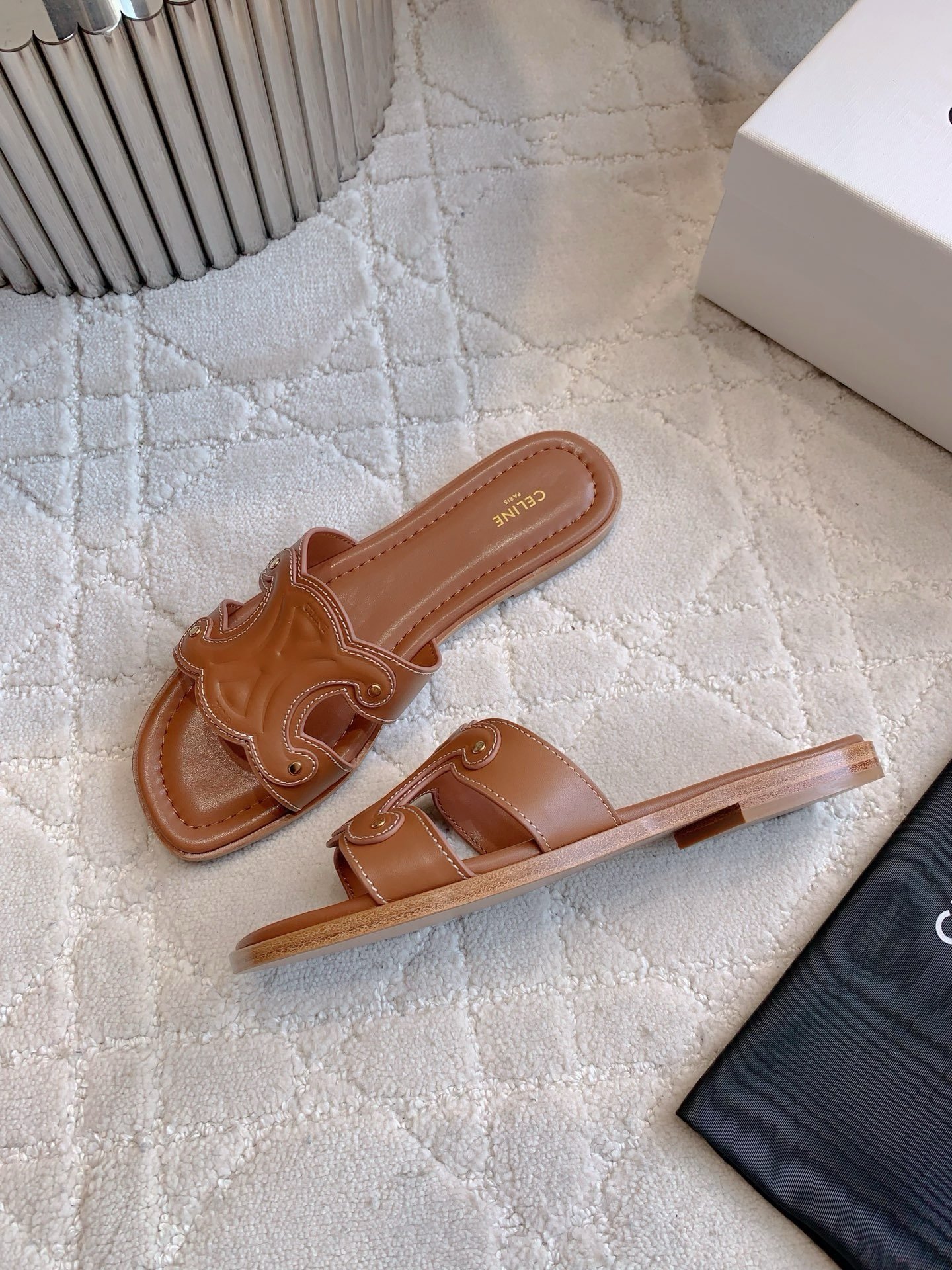 Celine Marina Slide Sandals in Brown - Afbeelding 3