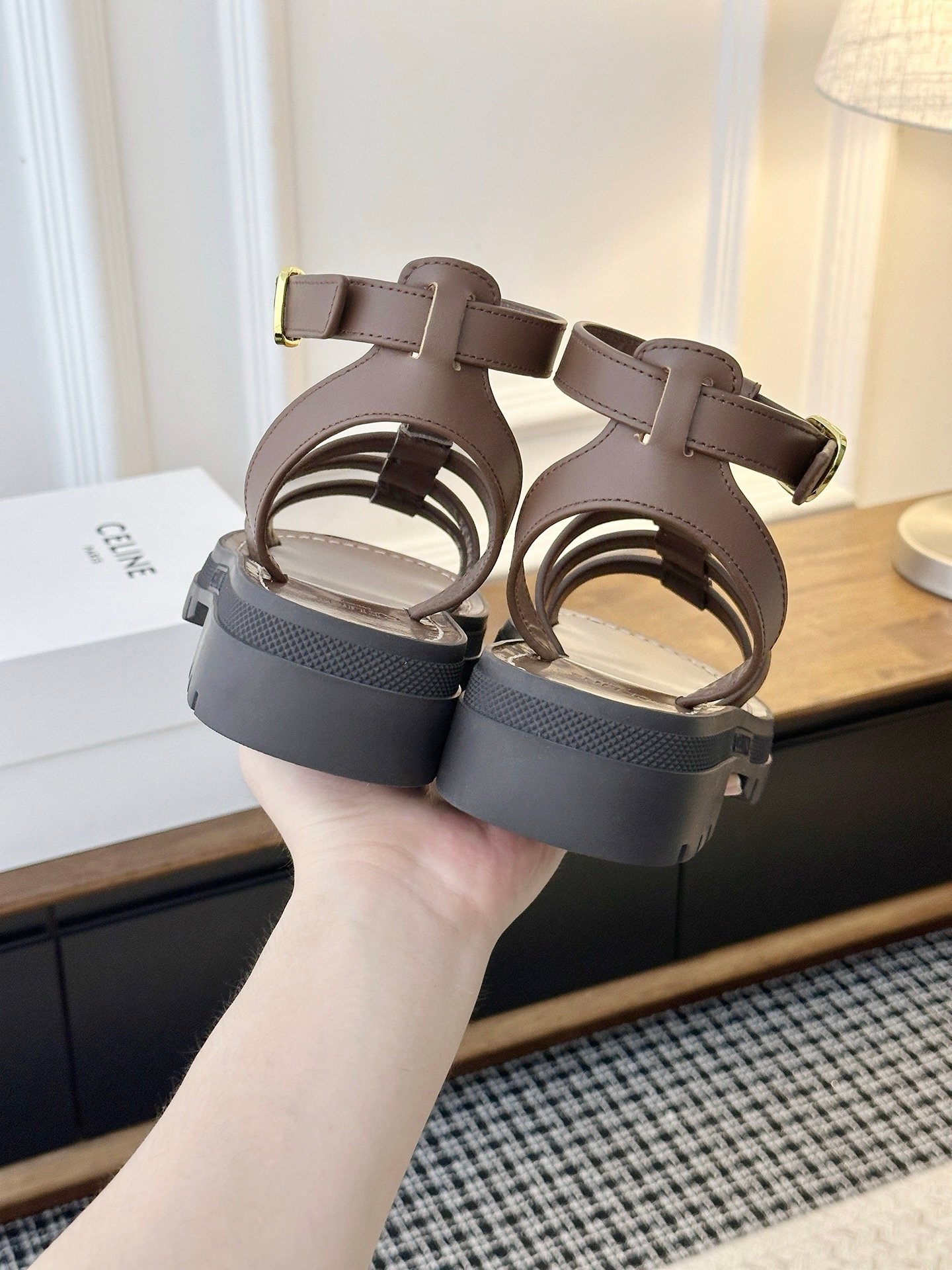 Celine Clea Triomphe Gladiator Sandals in Dark Brown - Afbeelding 4