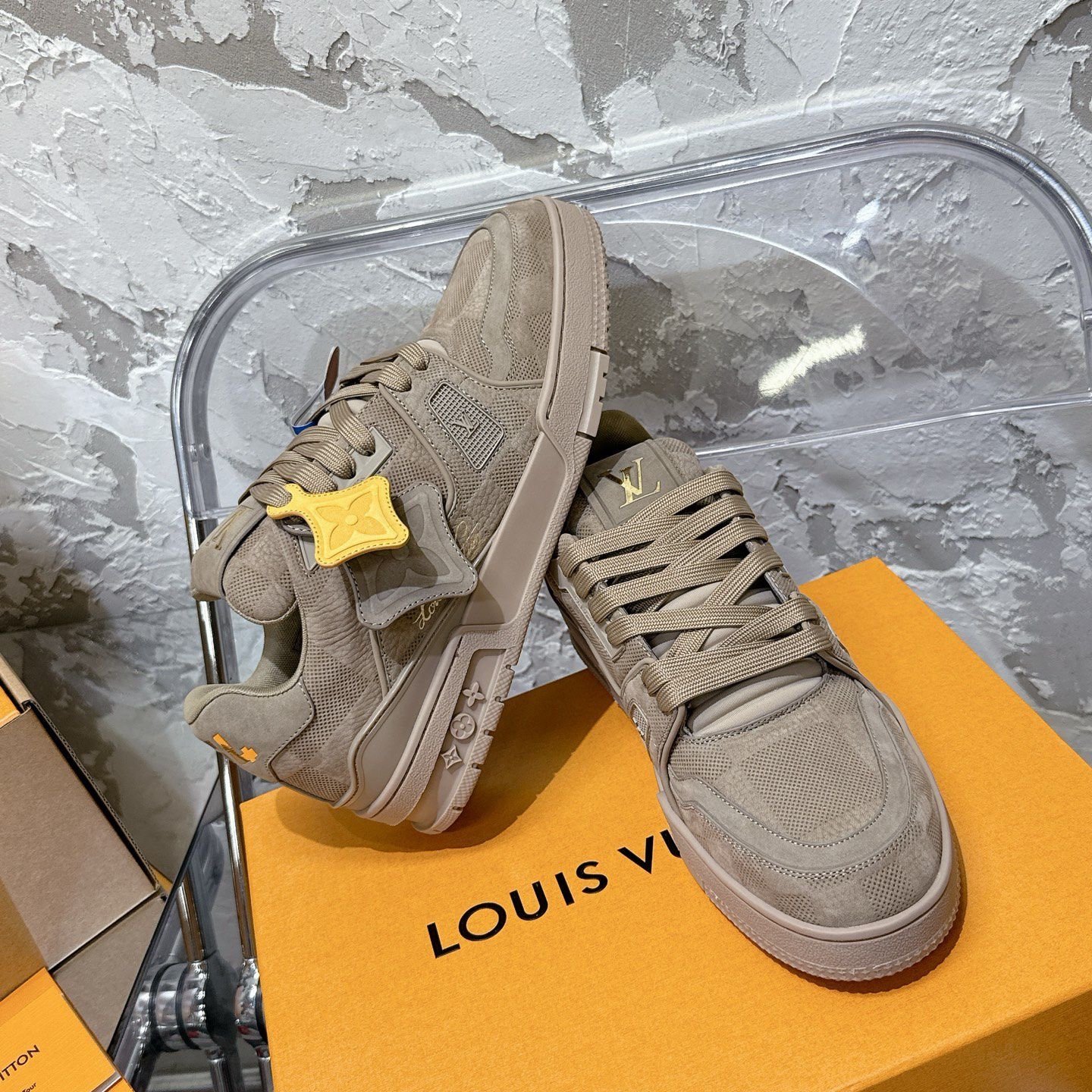 Louis Vuitton Trainer Suede Mocha Brown - Afbeelding 5