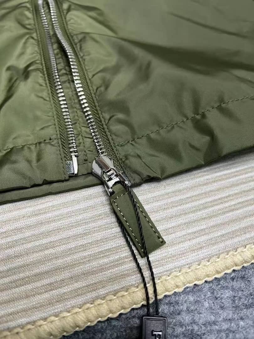 Prada Re-Nylon Hooded Jacket Green - Afbeelding 5