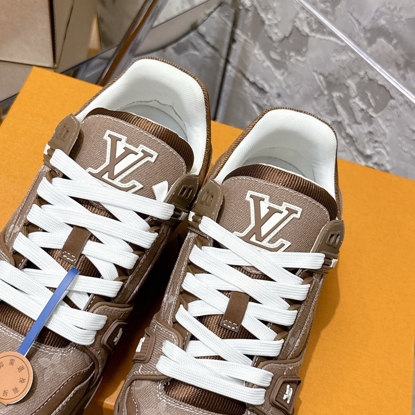 Louis Vuitton Trainer Beige/White Denim - Afbeelding 8