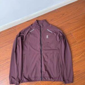 Alternative view of On Running Tracksuit Full Bordeaux