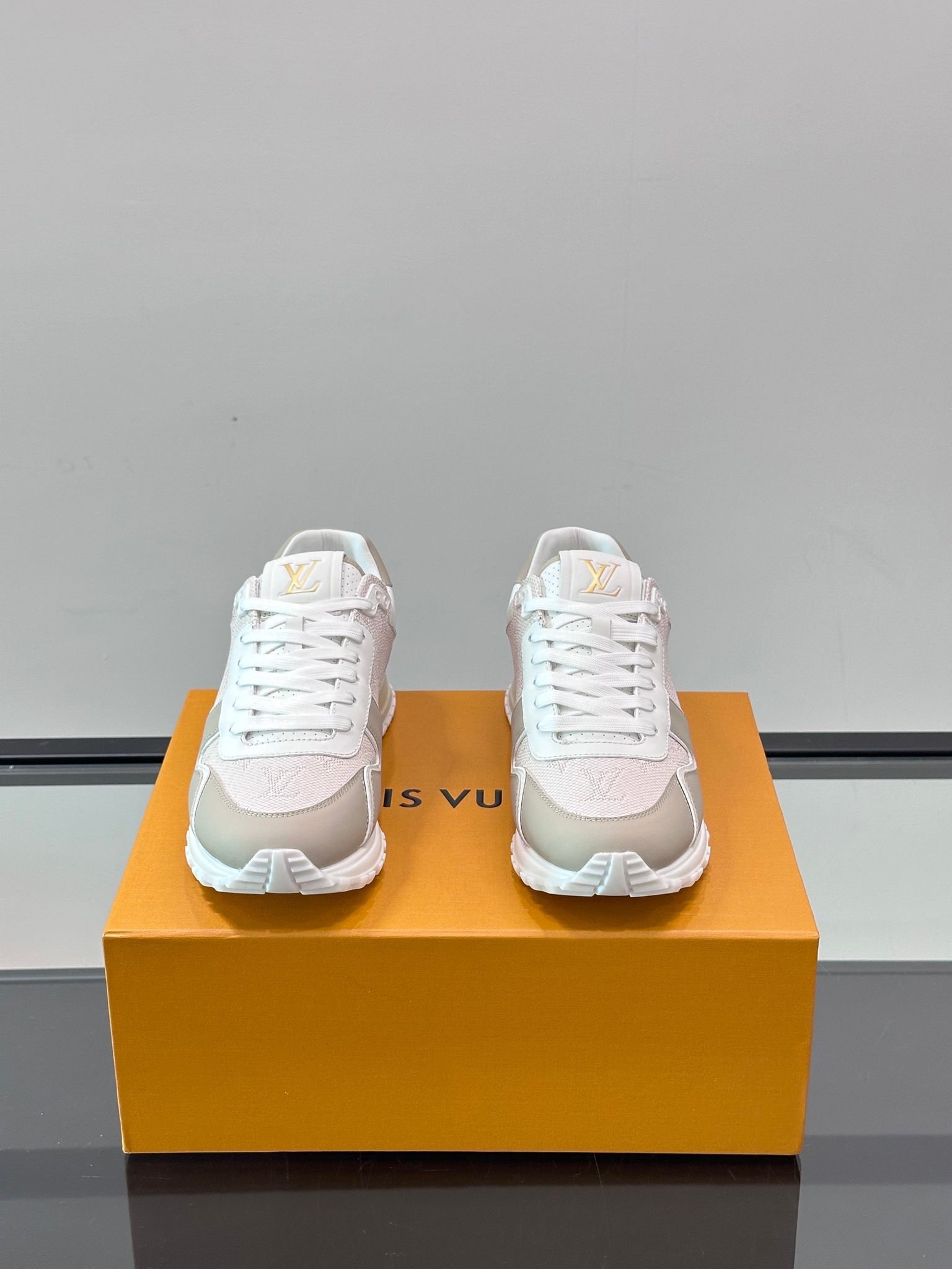 Louis Vuitton Run Away Beige - Afbeelding 8